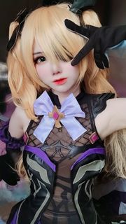 [Ảnh COSER của người nổi tiếng trên Internet] Sally Dorasnow - Fischl Selfie