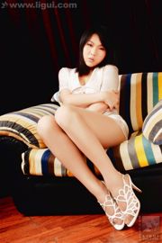 Model 文静《私房秘语》 [丽柜LiGui] 美腿玉足写真图片