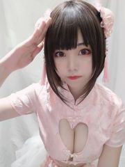 [Photo de cosplay] Cute Miss Sister Honey Juicy Cat Qiu - Chinese Niang (selfie)