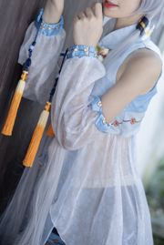 [COS Welfare] La blogger di anime Nan Tao Momoko - Il linguaggio fiorito di Luo Tianyi