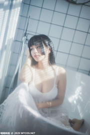 [Meow Candy Movie] VOL.255 Miyinyin ww & Rabbit Rabbit The Rabbit in the Bathtub