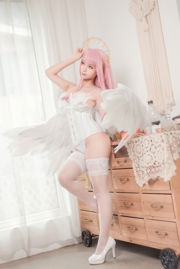 [Welfare COS] Anime Blogger Stupid Momo - Angel of Light