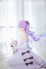 [COS Welfare] Аниме-блогер К северу от Севера - Azur Lane Unicorn