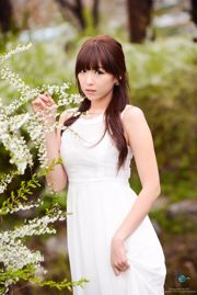 LiEnhuiの「BeautifulWhiteDress」屋外撮影